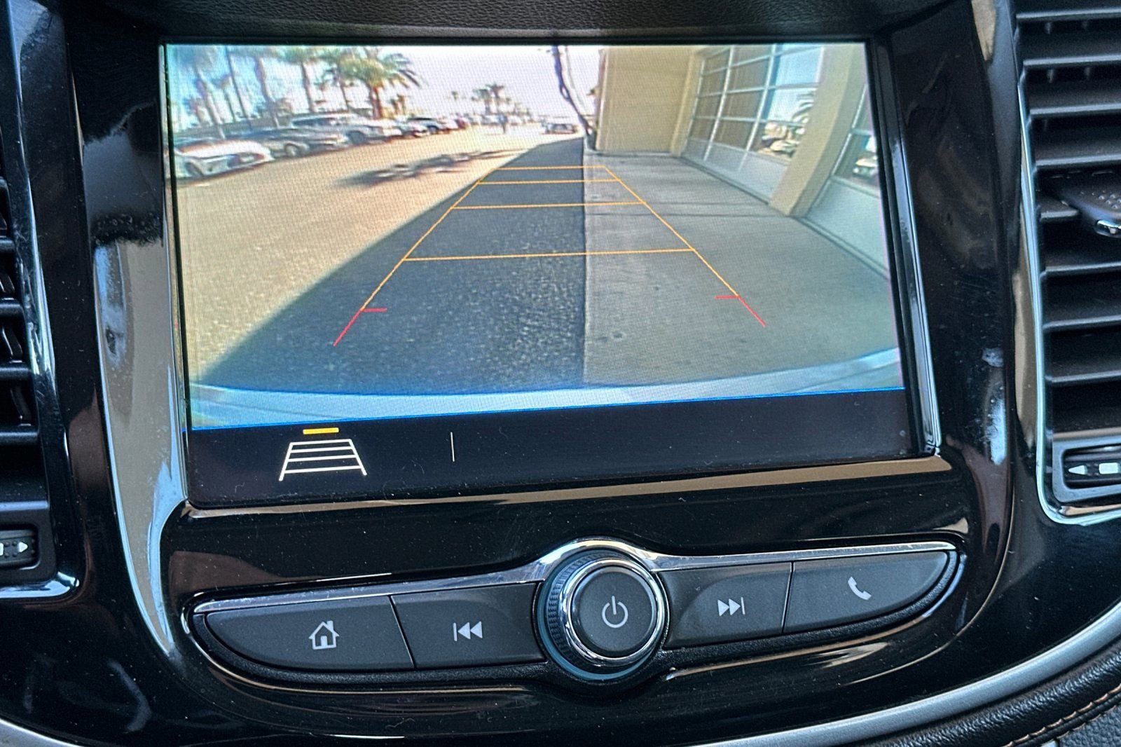 Used 2018 Chevrolet Trax LS image 20