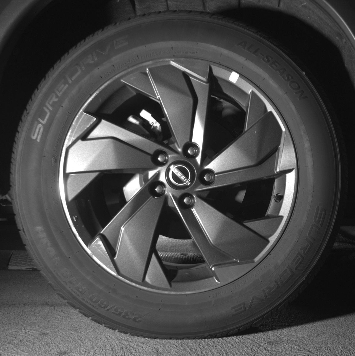 Used 2025 Nissan Rogue SV image 15