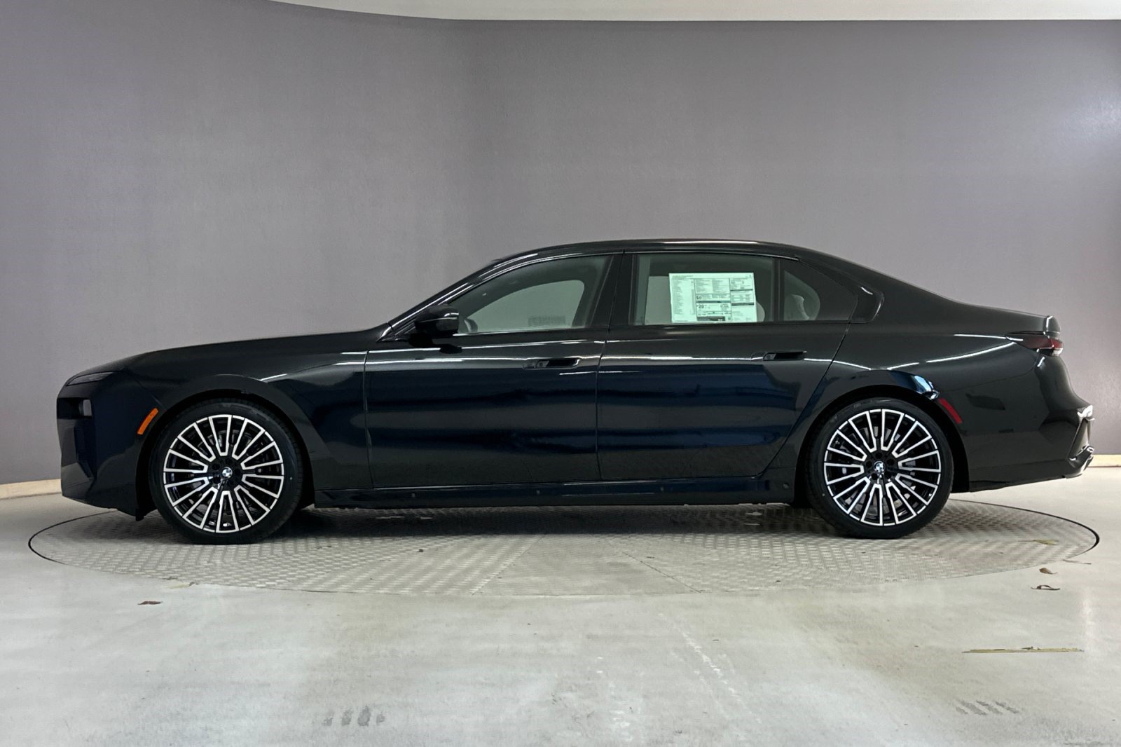 New 2026 BMW 760i xDrive w/ Executive Package AWD/4WD image 2
