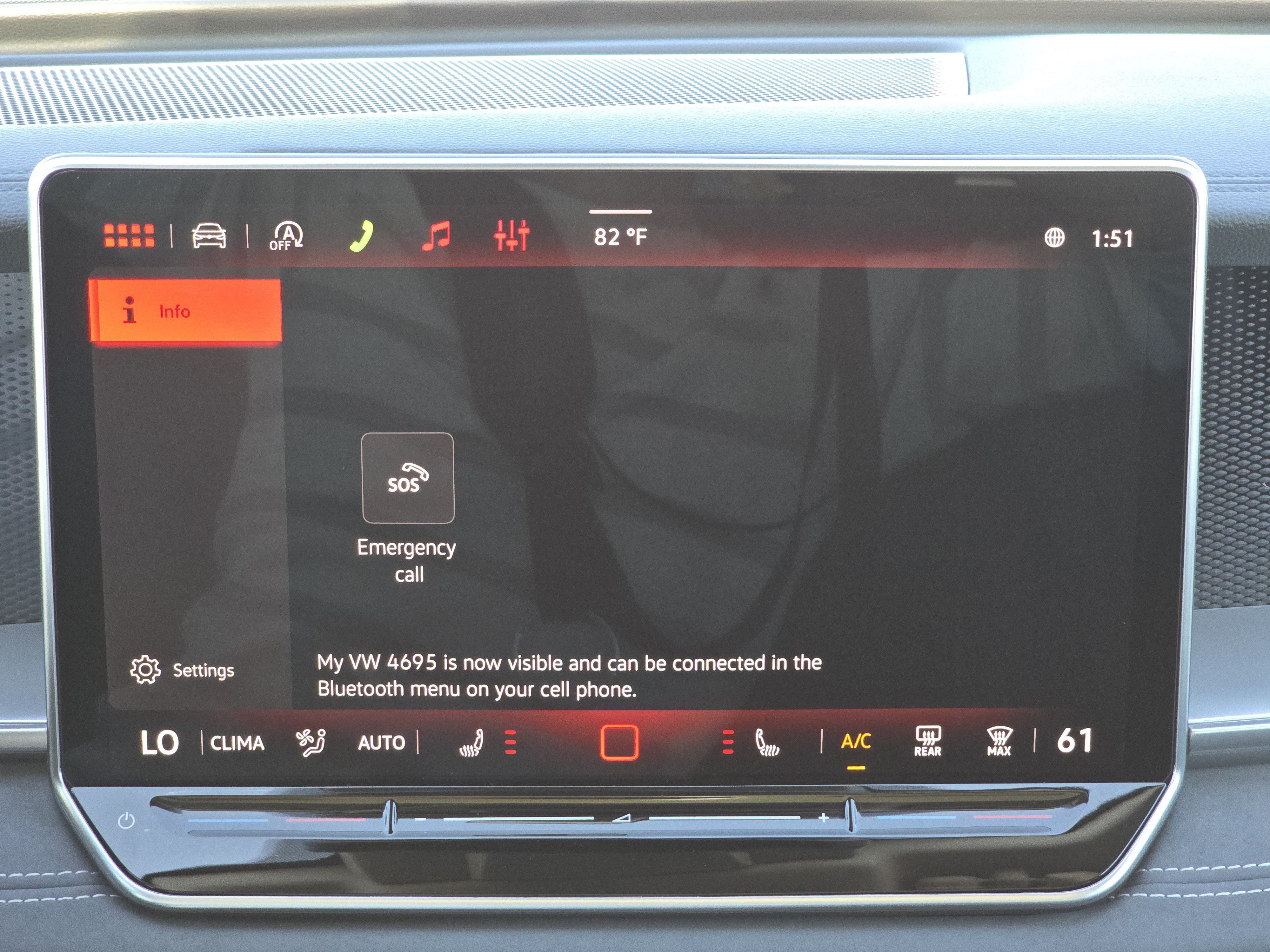 New 2026 Volkswagen Tiguan SE AWD/4WD image 12
