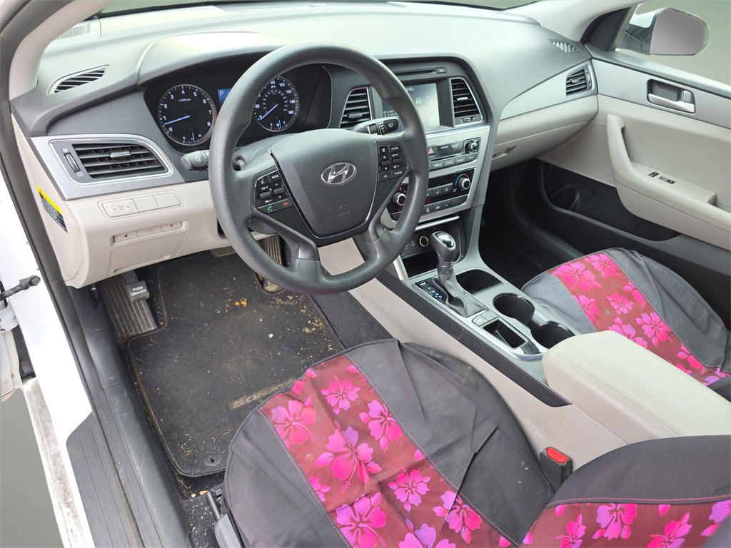 Used 2016 Hyundai Sonata SE w/ Cargo Package image 18