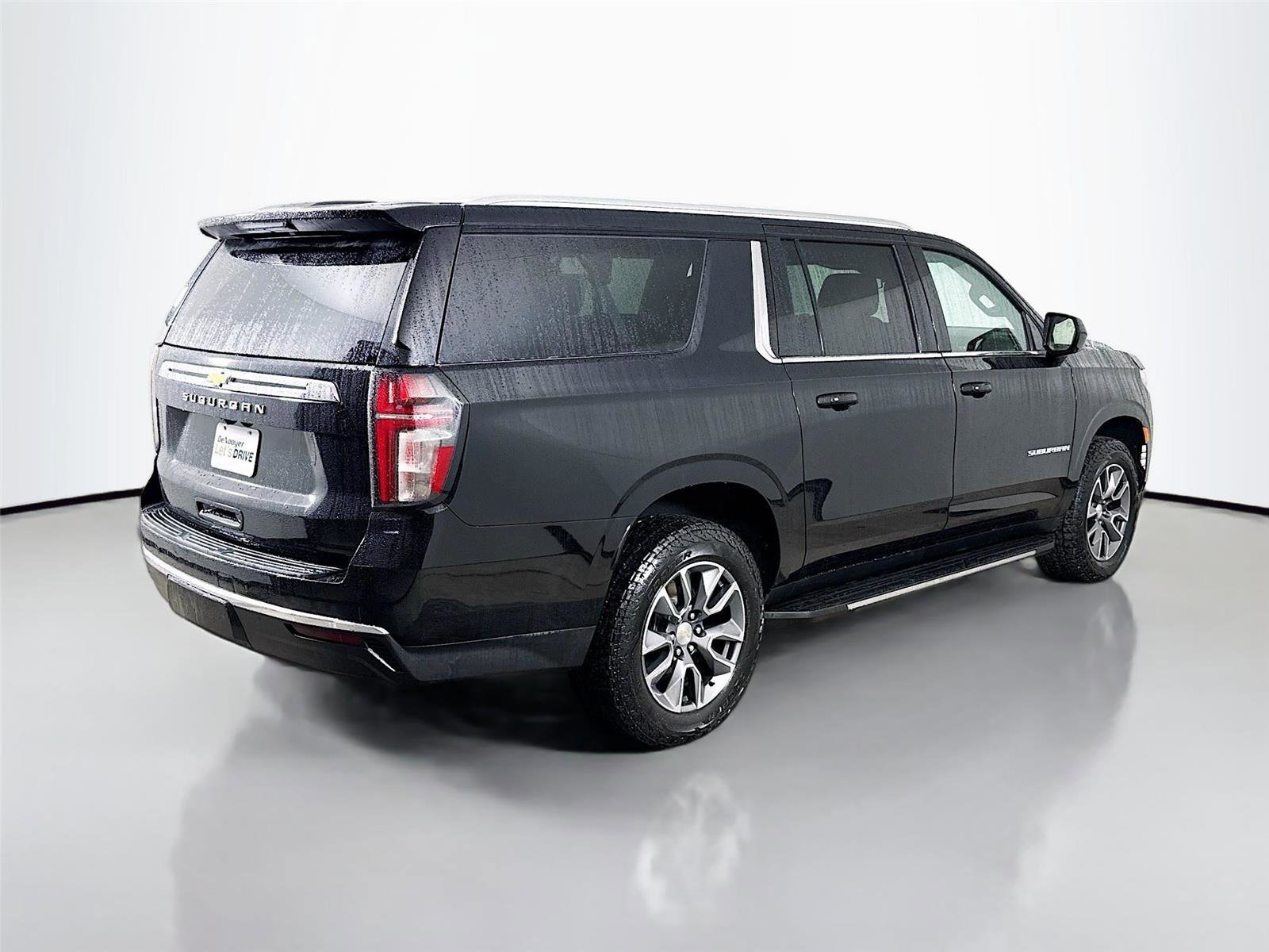 Used 2024 Chevrolet Suburban LS w/ Driver Alert Package AWD/4WD image 12