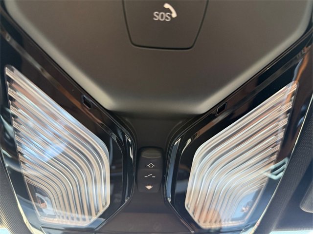 Certified 2025 BMW 330i xDrive Sedan w/ Convenience Package image 30