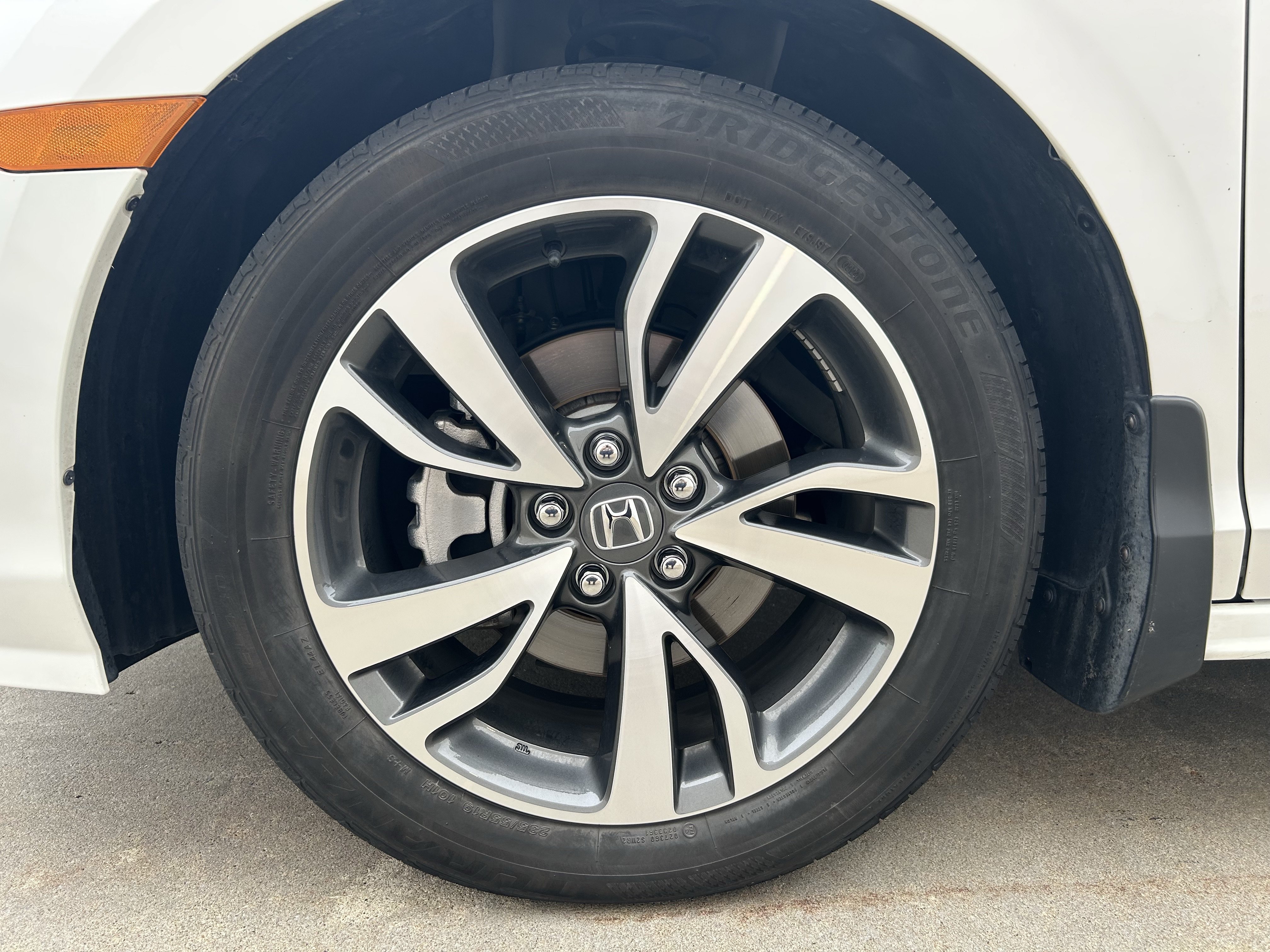 Used 2024 Honda Odyssey Touring image 11