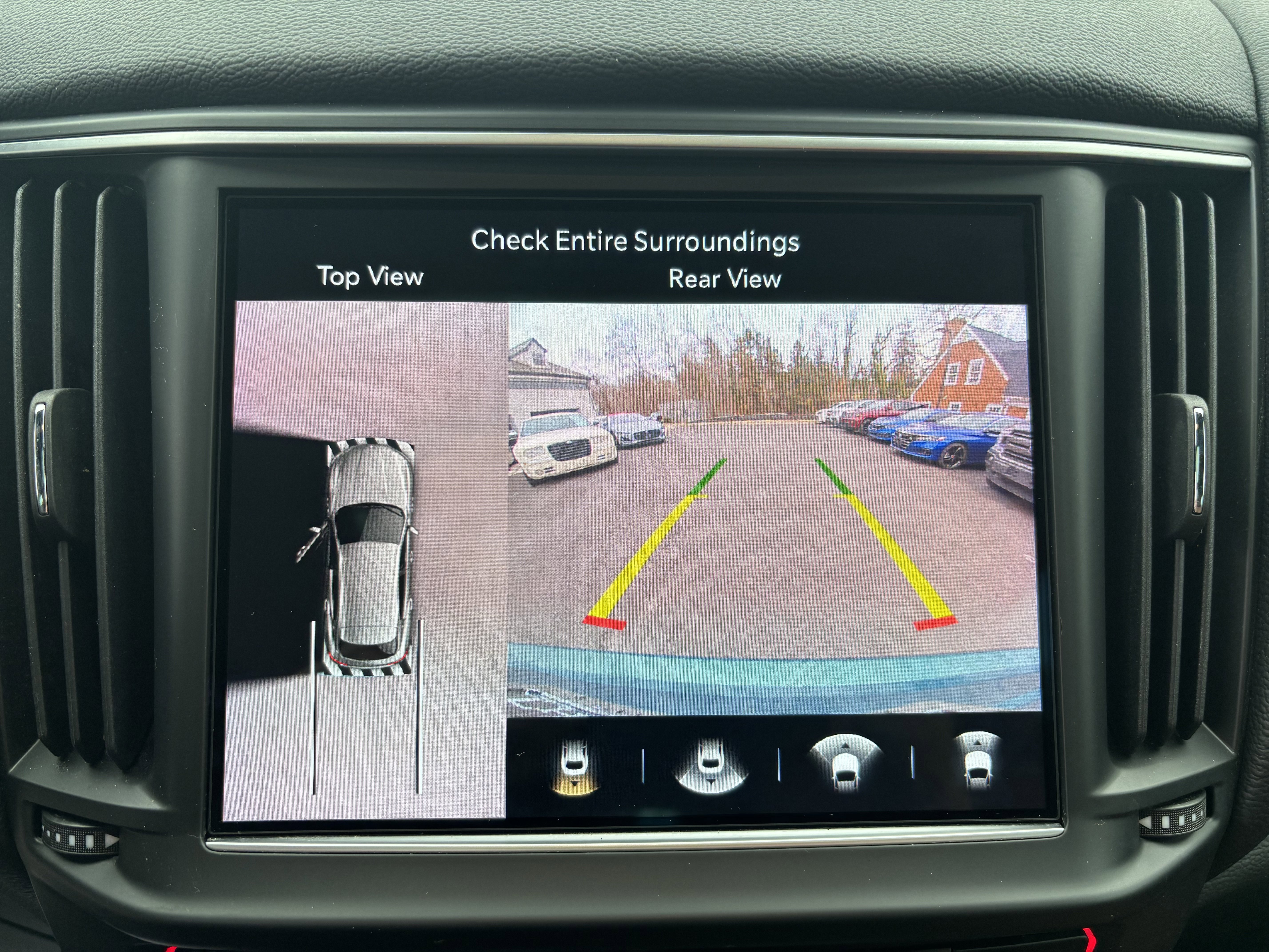 Used 2022 Maserati Levante Modena AWD/4WD image 29