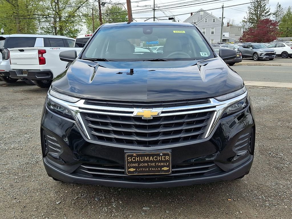 Used 2023 Chevrolet Equinox LS w/ LPO, Floor Liner Package FWD image 2