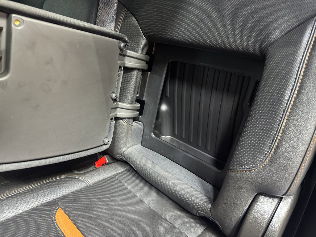 Used 2022 GMC Sierra 1500 AT4 w/ Sierra Safety Plus Package image 16