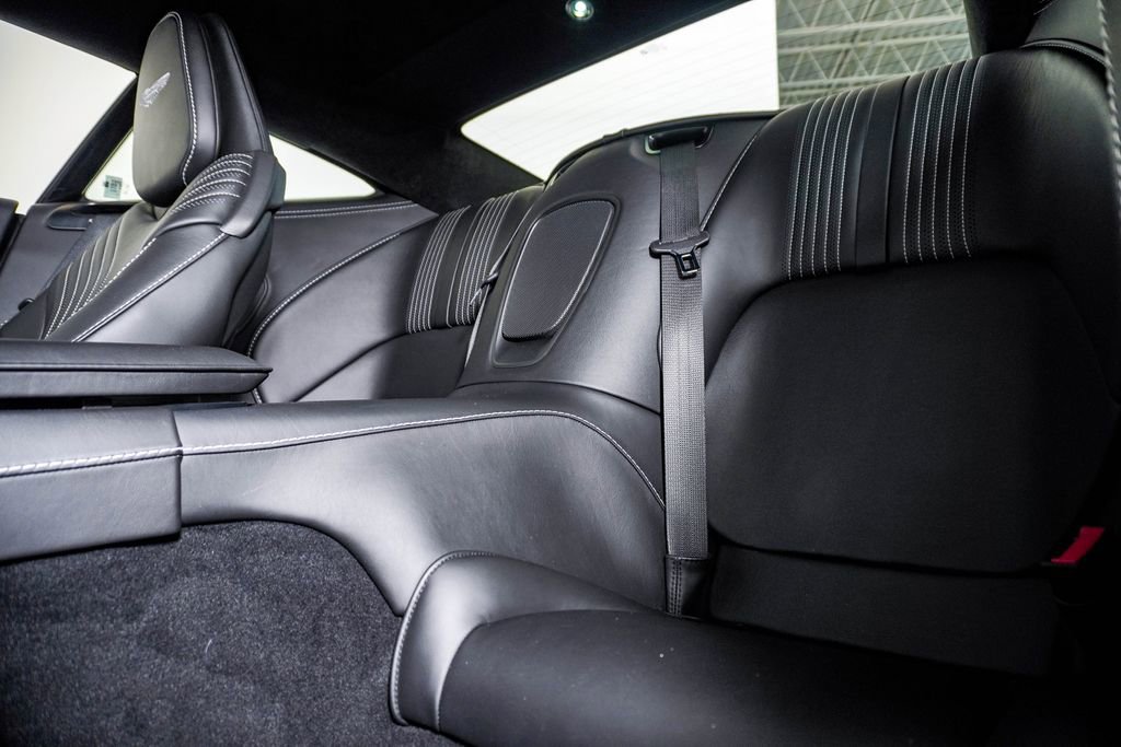 Used 2021 Aston Martin DB11 Coupe image 23