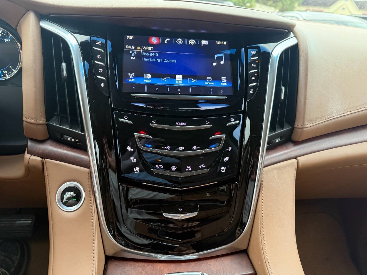 Used 2016 Cadillac Escalade ESV Platinum AWD/4WD image 25
