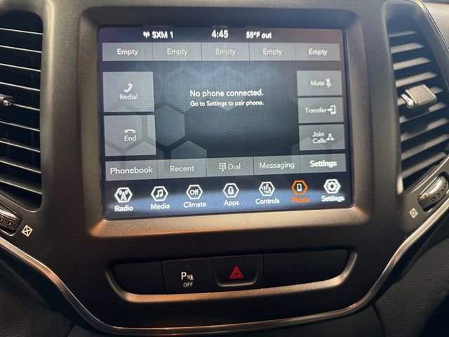 Used 2020 Jeep Cherokee Trailhawk w/ Cold Weather Group AWD/4WD image 22