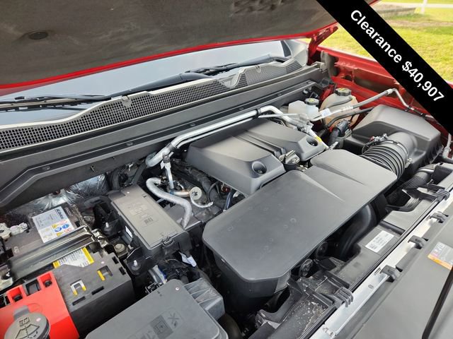 Used 2024 Chevrolet Colorado ZR2 w/ Technology Package image 13