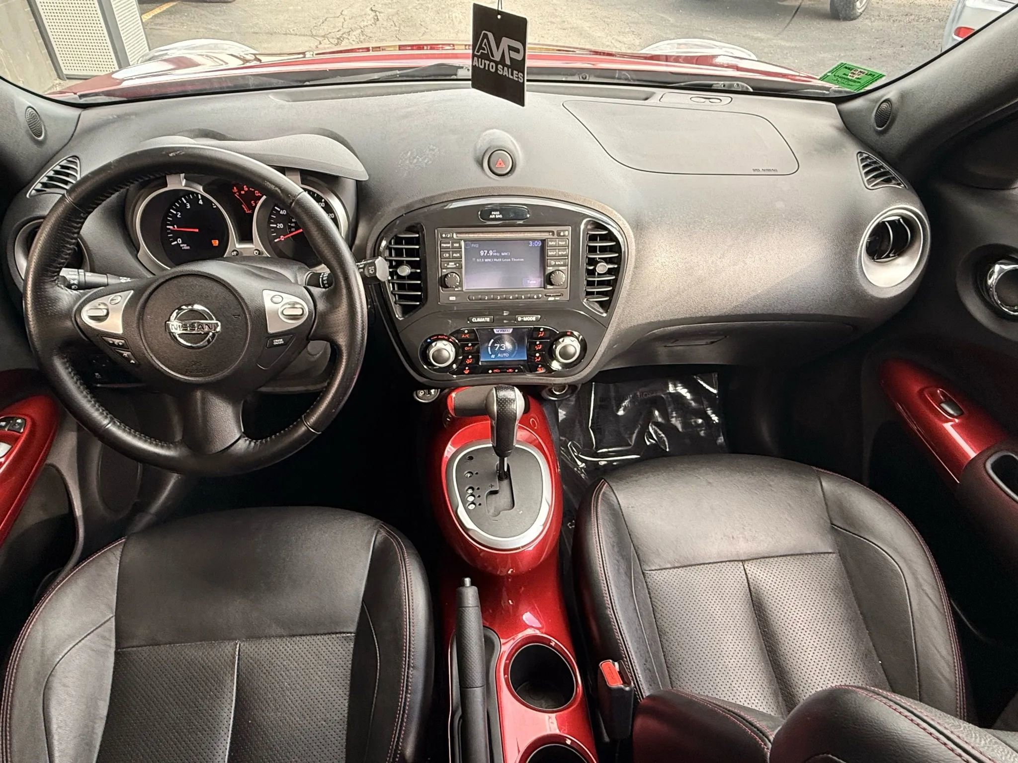 Used 2012 Nissan Juke SL image 19