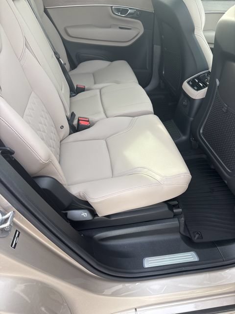 New 2026 Volvo XC90 T8 Plus w/ Protection Package Premier AWD/4WD image 32