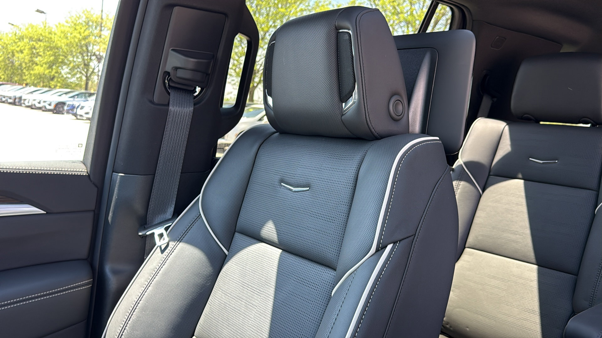 Certified 2026 Cadillac Escalade Luxury w/ Touring Package AWD/4WD image 24