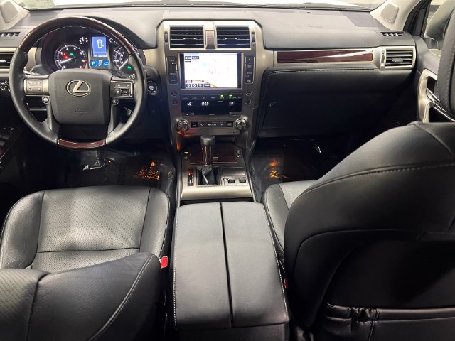 Used 2017 Lexus GX 460 AWD/4WD image 14