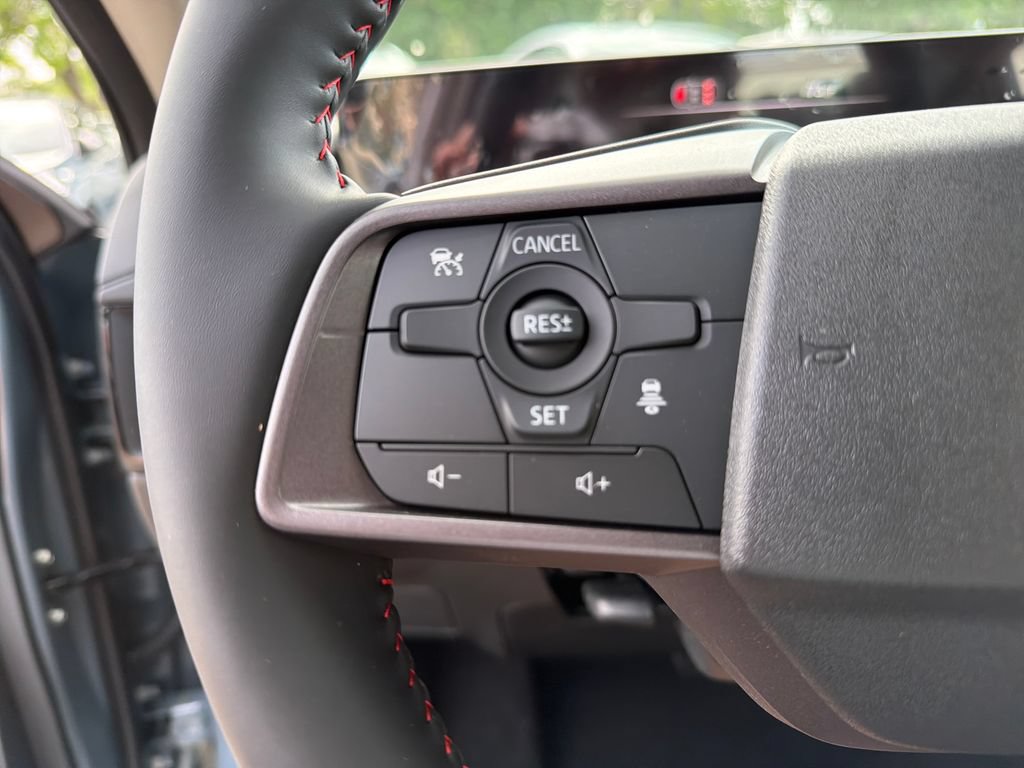 New 2026 Nissan Sentra SR w/ Floor Mat Package FWD image 20