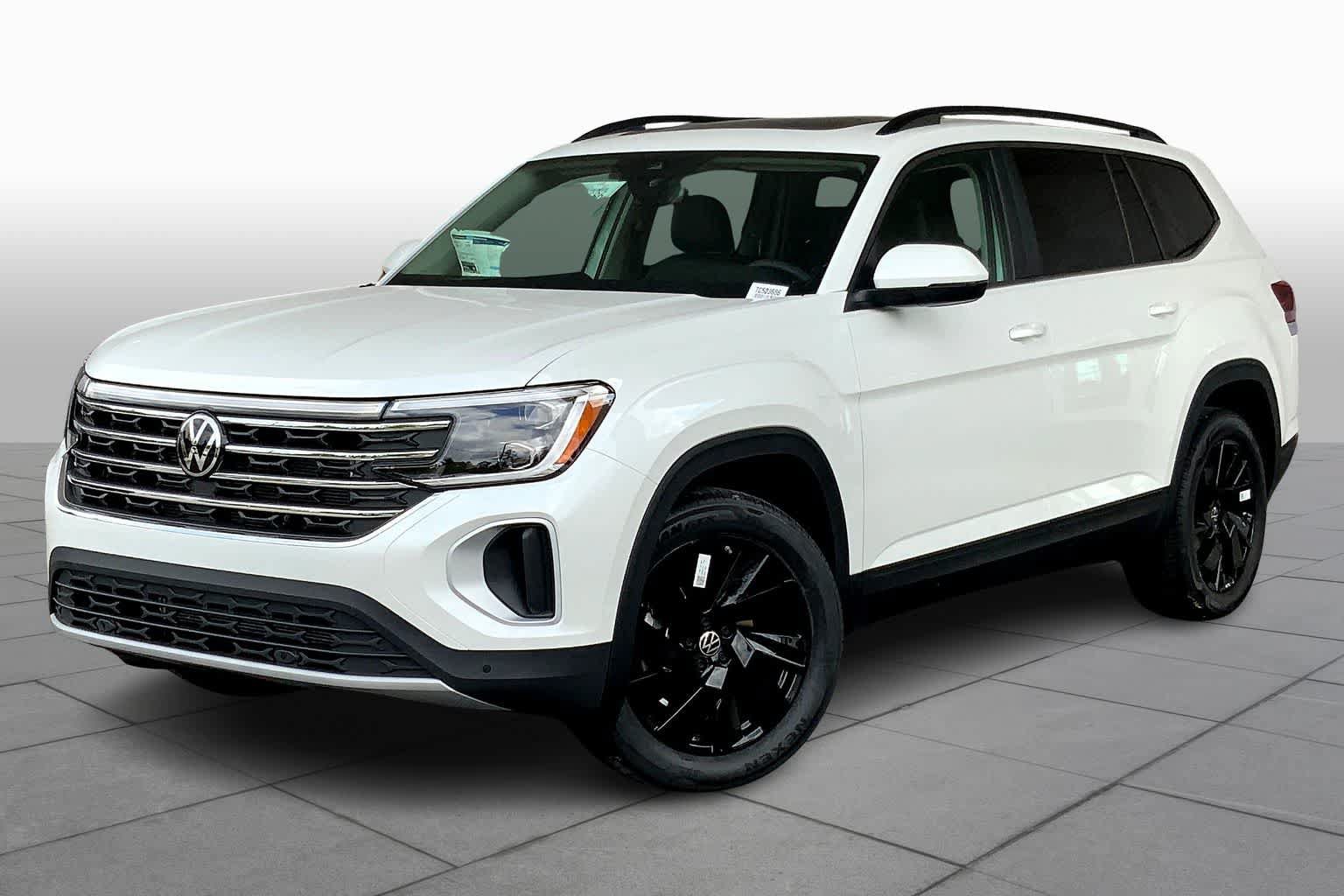 Used 2026 Volkswagen Atlas SE w/ Panoramic Sunroof Package