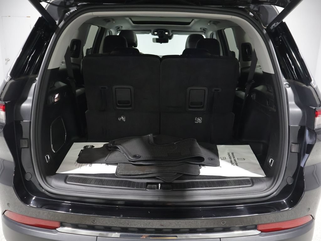 Certified 2021 Jeep Grand Cherokee L Limited w/ Luxury Tech Group II AWD/4WD image 5