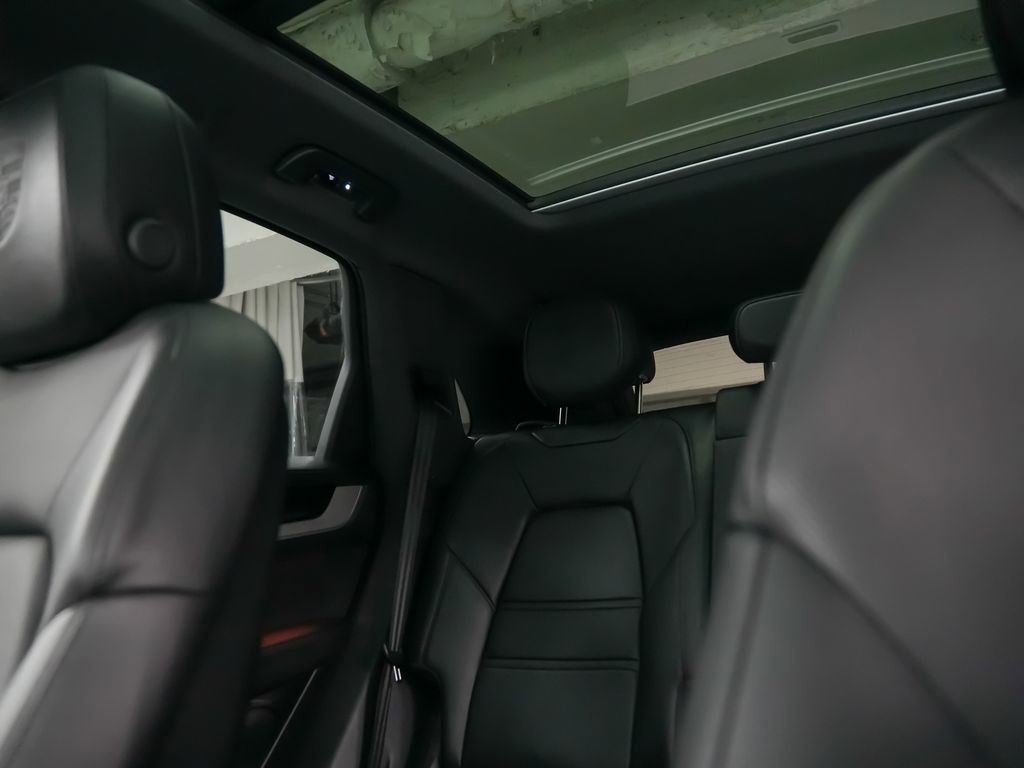 Certified 2025 Porsche Cayenne S image 36