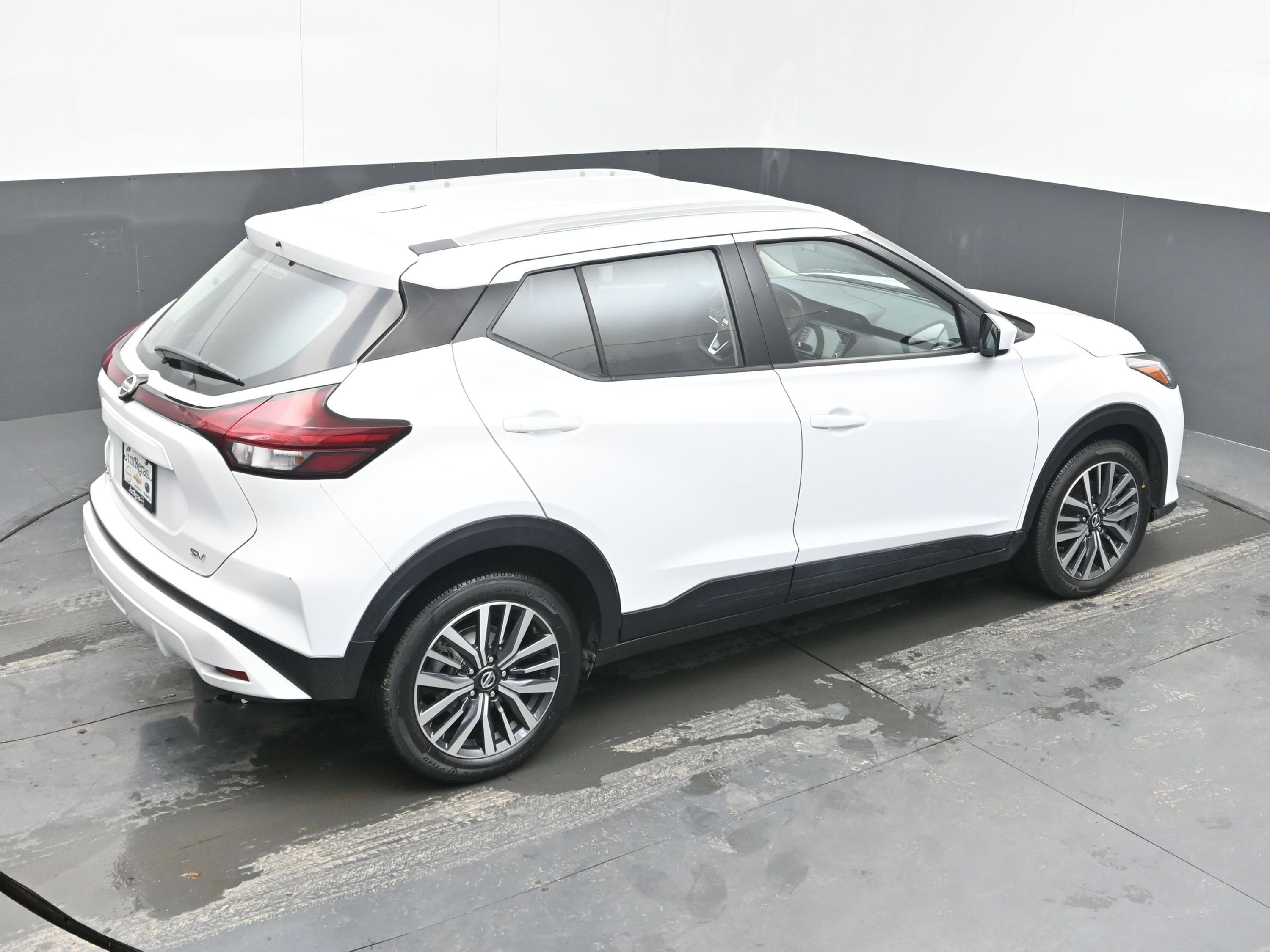 Certified 2021 Nissan Kicks SV image 32