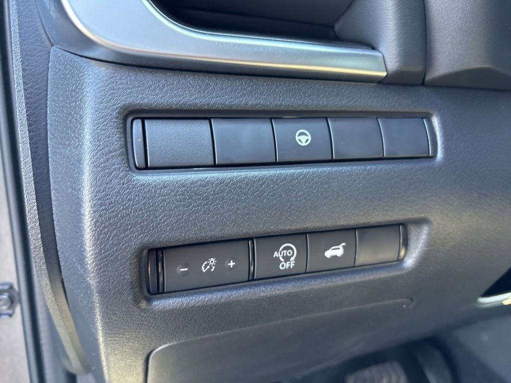 Certified 2026 Nissan Rogue SV AWD/4WD image 24