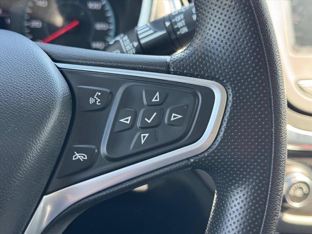 Used 2022 Chevrolet Equinox LS AWD/4WD image 18