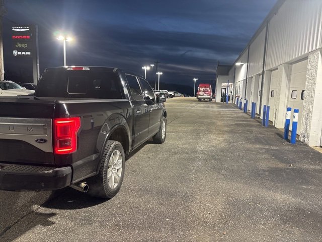 Used 2016 Ford F150 Platinum w/ Equipment Group 701A Luxury image 7