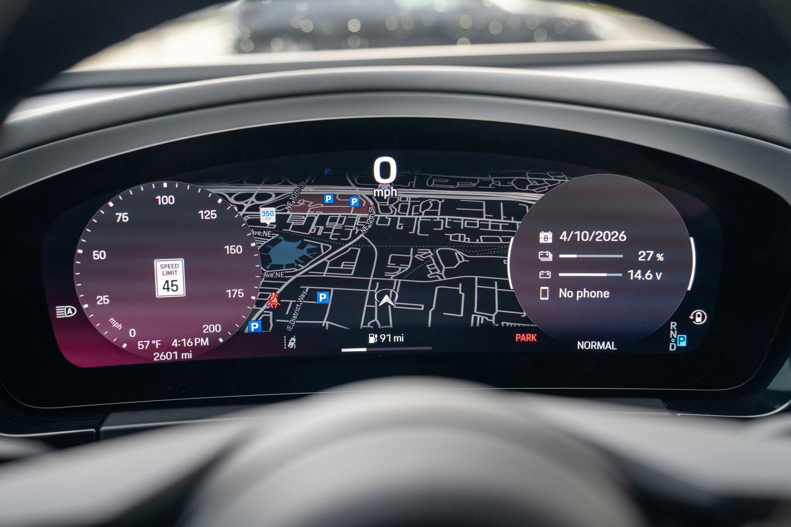 Certified 2025 Porsche Macan 4 Electric image 15