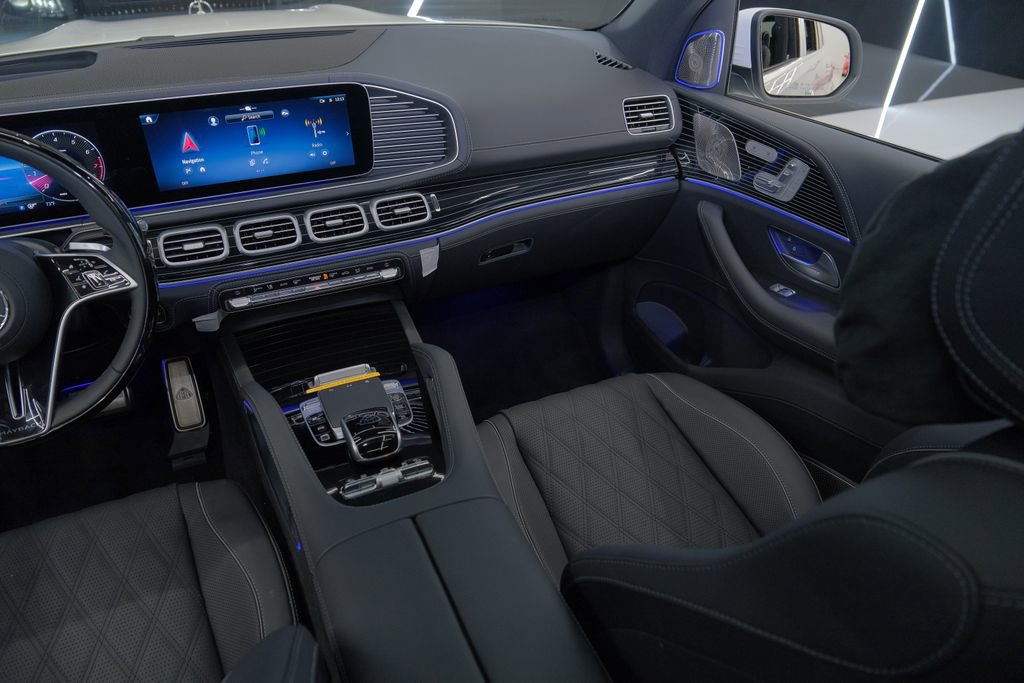 Used 2026 Mercedes-Benz Maybach GLS 600 4MATIC image 70