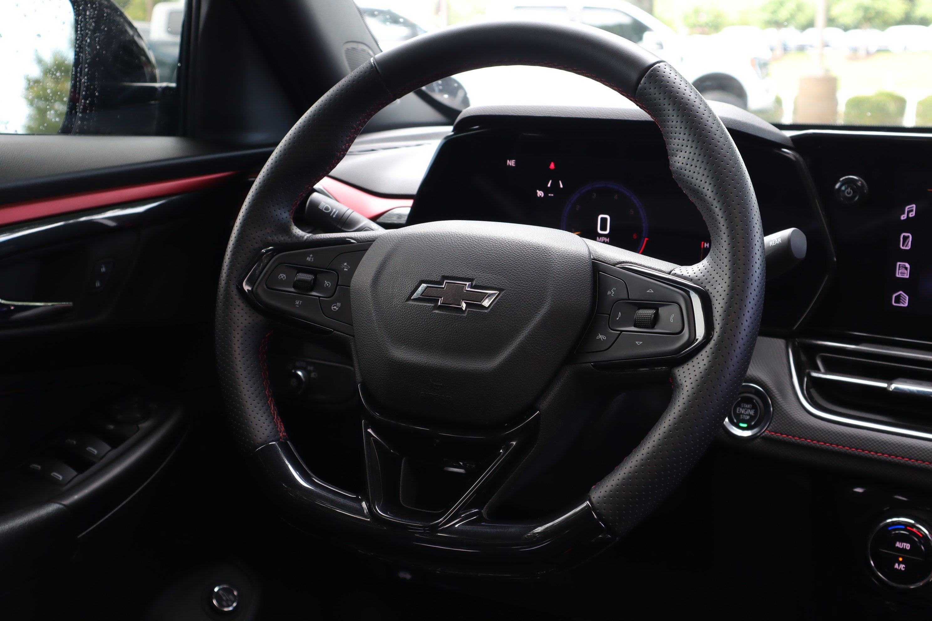 Used 2024 Chevrolet TrailBlazer RS w/ Convenience Package FWD image 17