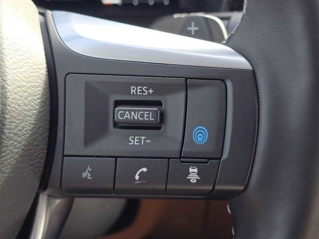 Used 2024 INFINITI QX60 Sensory image 35