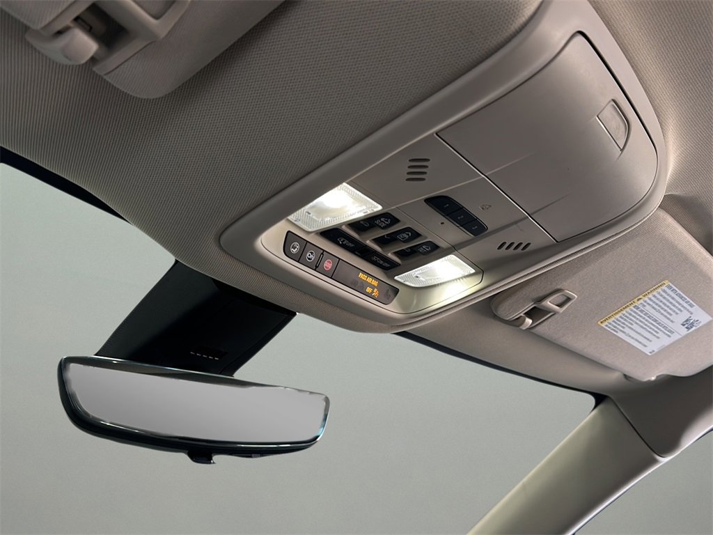 Used 2023 Buick Enclave Avenir w/ Avenir Technology Package image 8