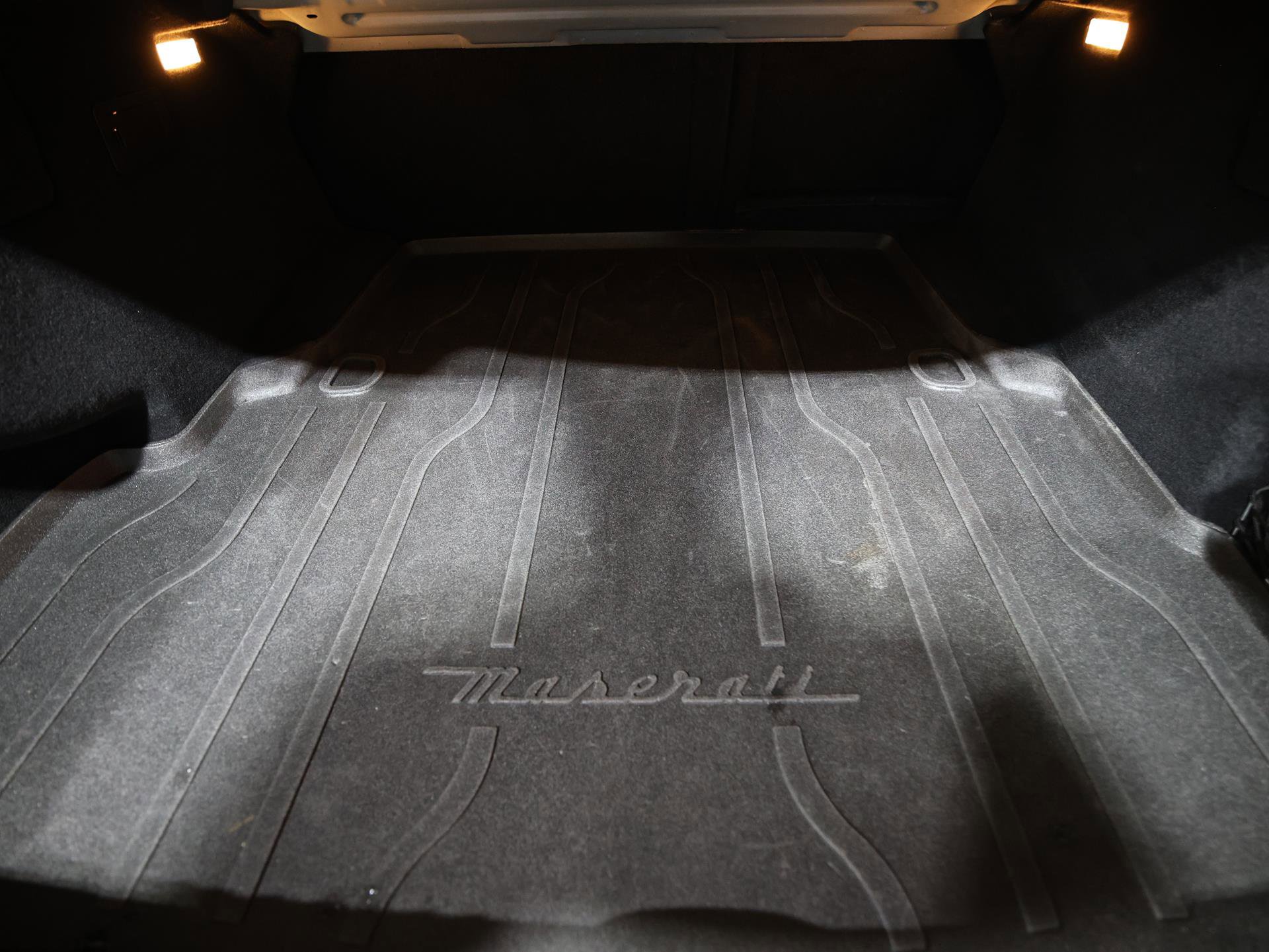 Used 2021 Maserati Ghibli S GranSport image 29