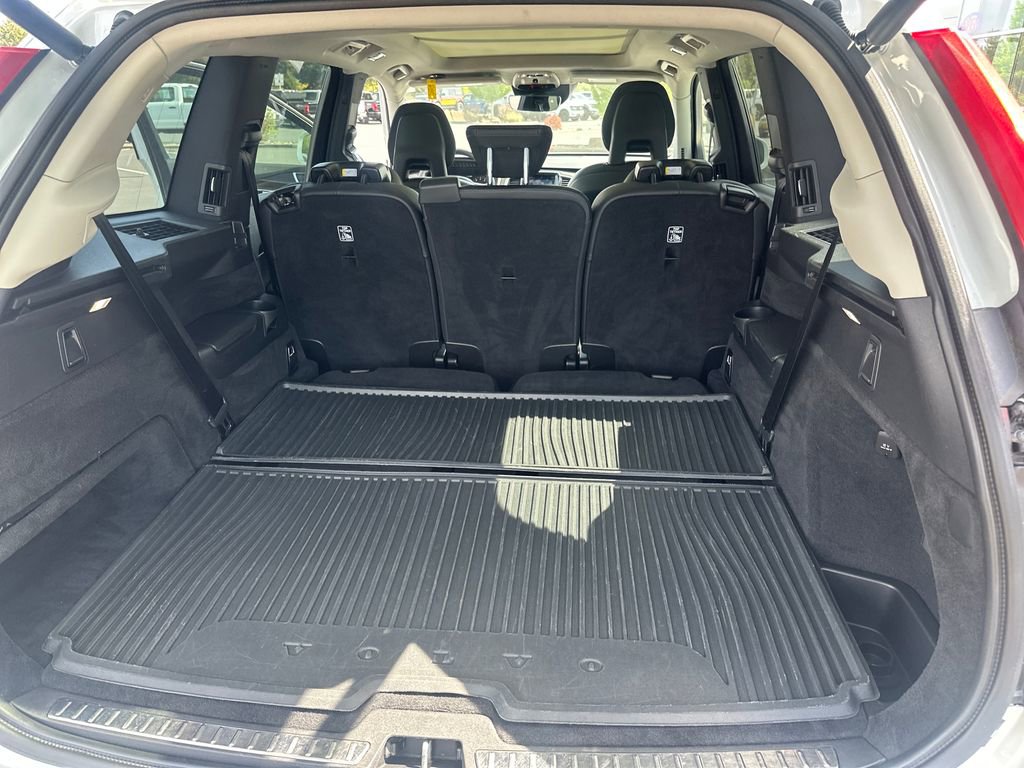 Used 2017 Volvo XC90 T6 Momentum w/ Vision Package AWD/4WD image 22