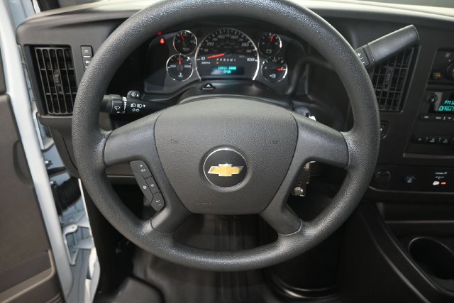 Used 2022 Chevrolet Express 2500 LS w/ Driver Convenience Package RWD image 7