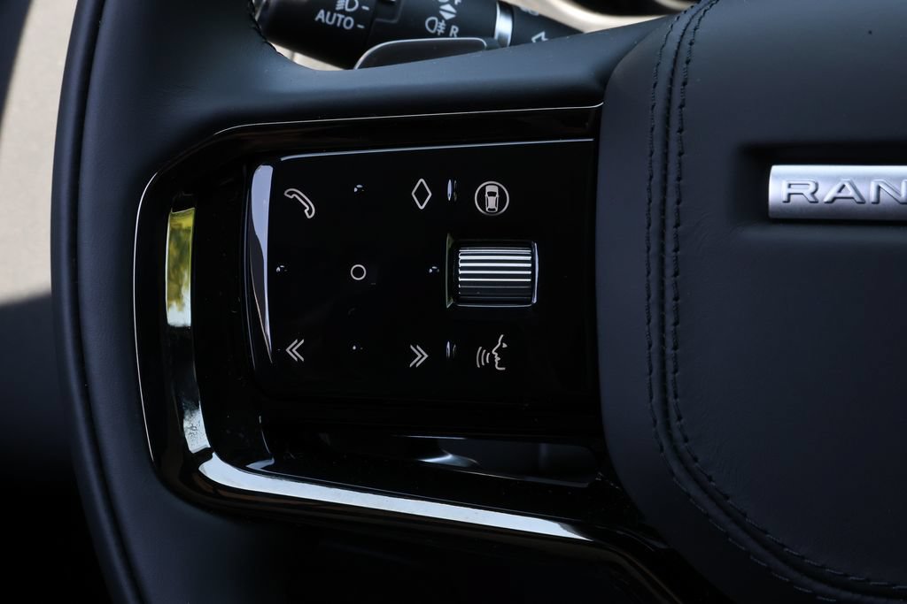 New 2026 Land Rover Range Rover Velar Dynamic SE AWD/4WD image 13
