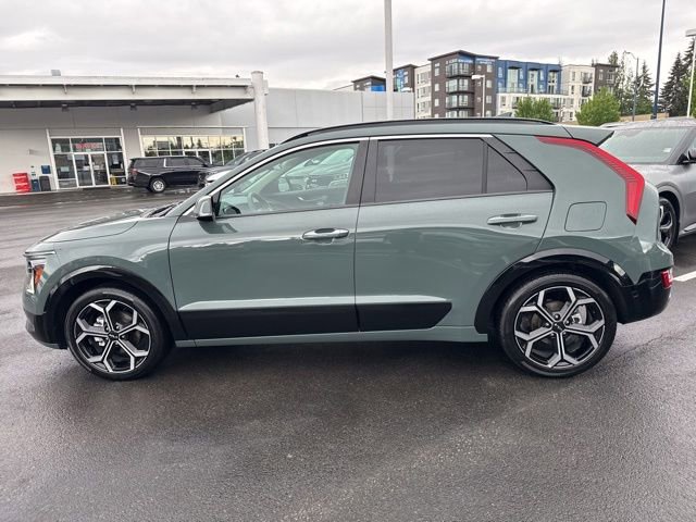Certified 2023 Kia Niro SX Touring FWD image 9