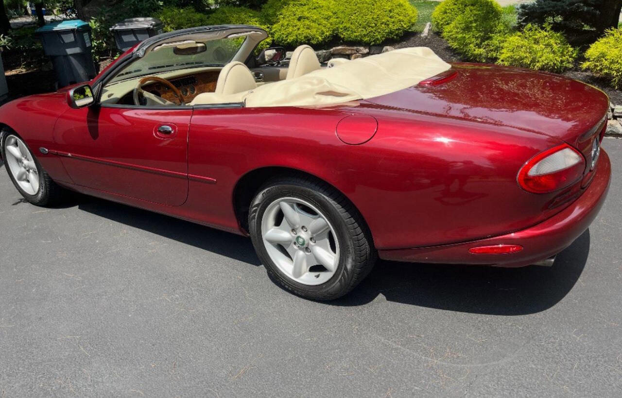 Used 1997 Jaguar XK8 Convertible image 2