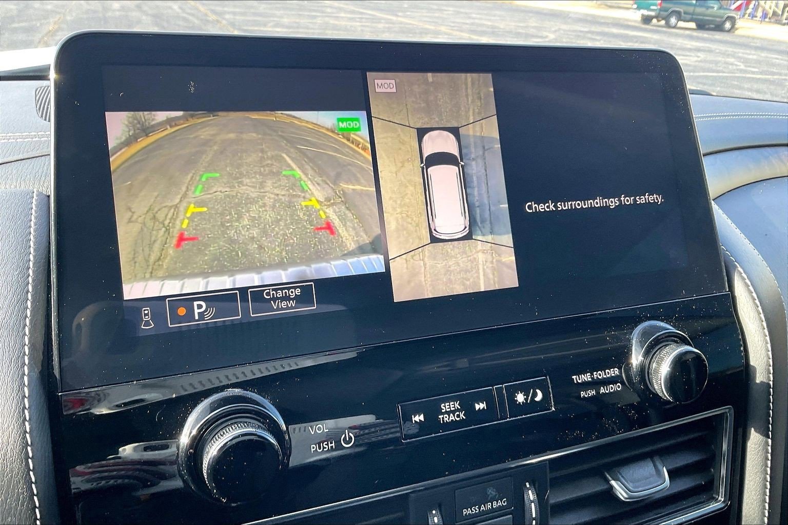 Used 2023 INFINITI QX80 Premium Select w/ Cargo Package image 26