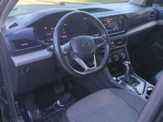 Used 2022 Volkswagen Taos SE FWD image 29