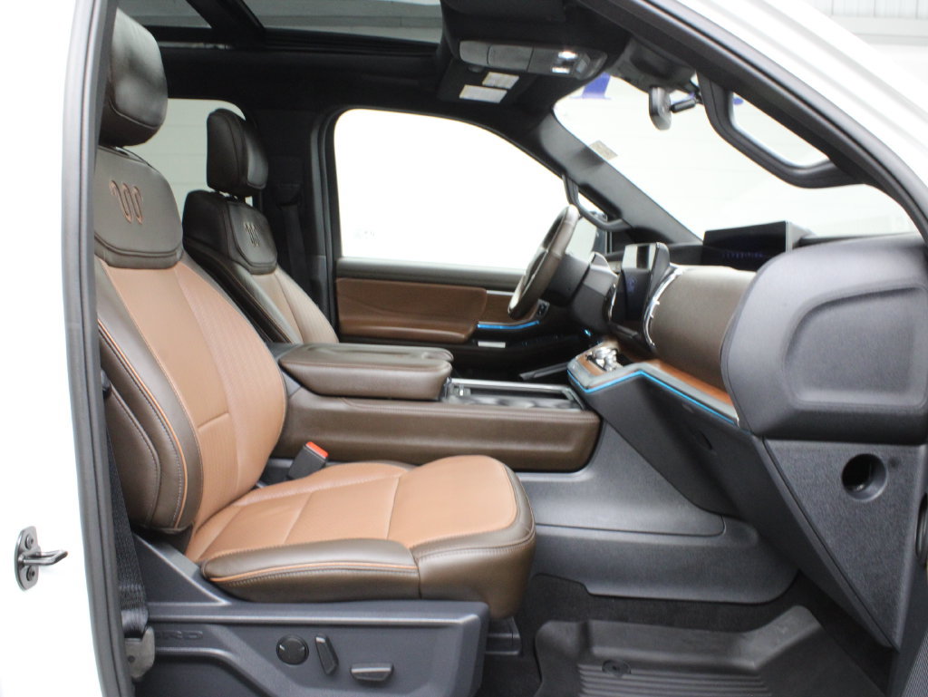 Used 2025 Ford Expedition King Ranch AWD/4WD image 41