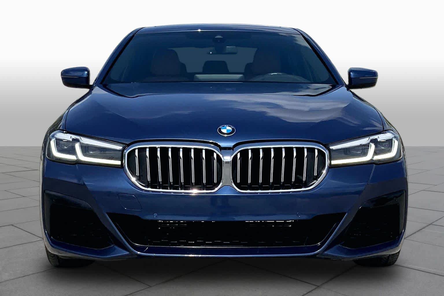 Used 2023 BMW 540i w/ M Sport Package RWD image 4