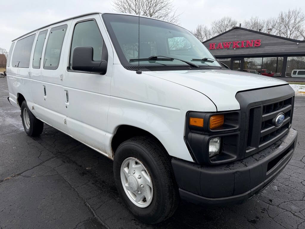 Used 2009 Ford E-350 and Econoline 350 Extended Wagon Super Duty image 4