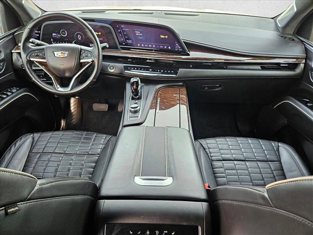 Used 2023 Cadillac Escalade Sport Platinum w/ LPO, ONYX Package image 18
