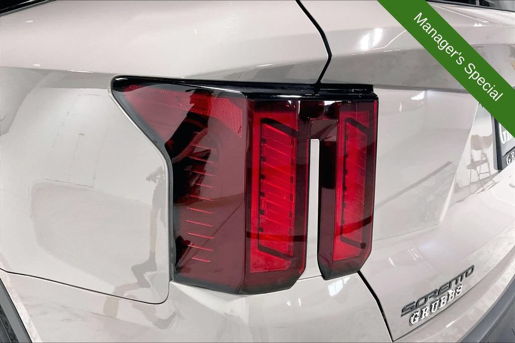 Used 2025 Kia Sorento X-Line EX AWD/4WD image 39