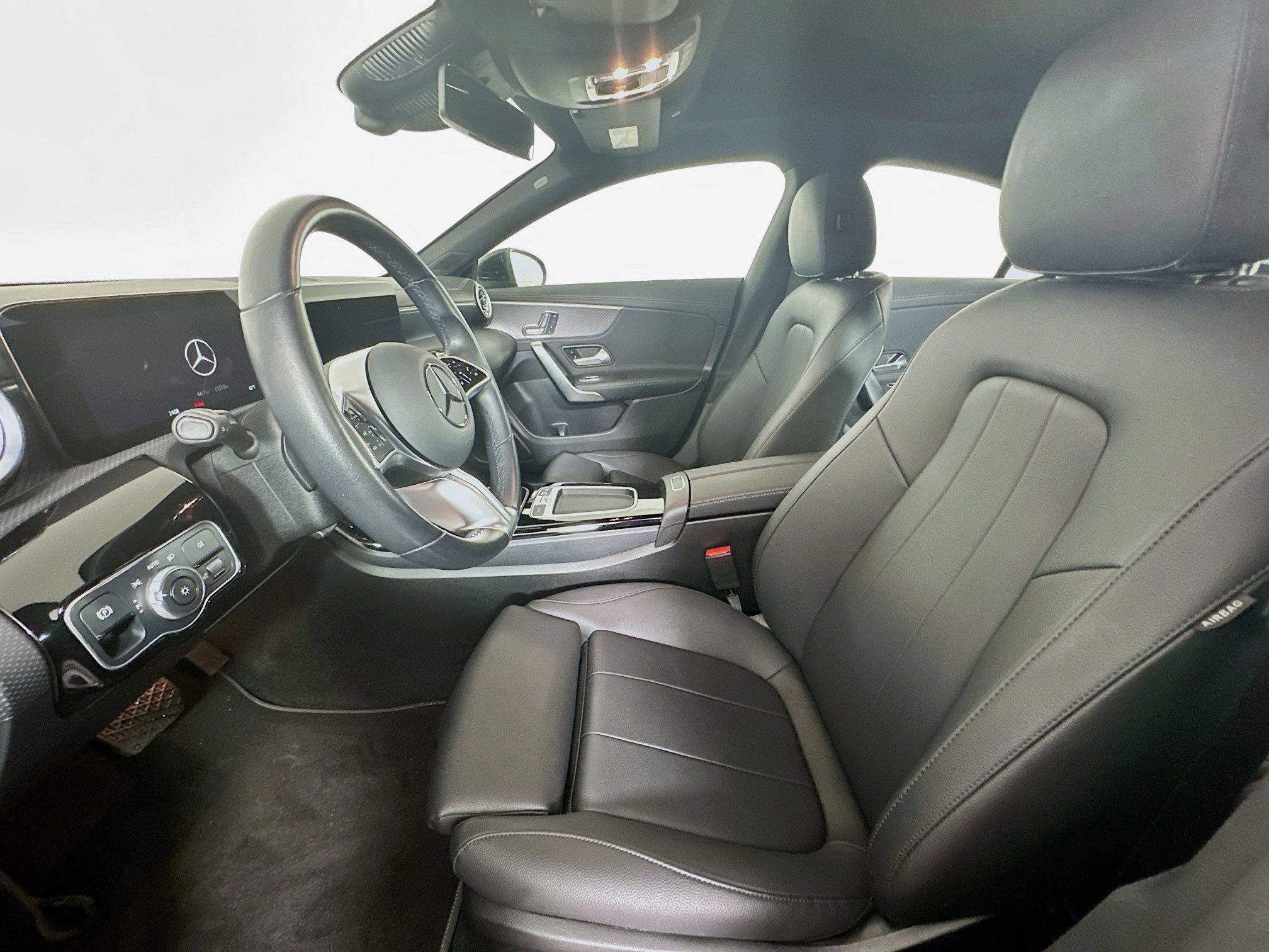 Used 2025 Mercedes-Benz CLA 250 4MATIC image 13