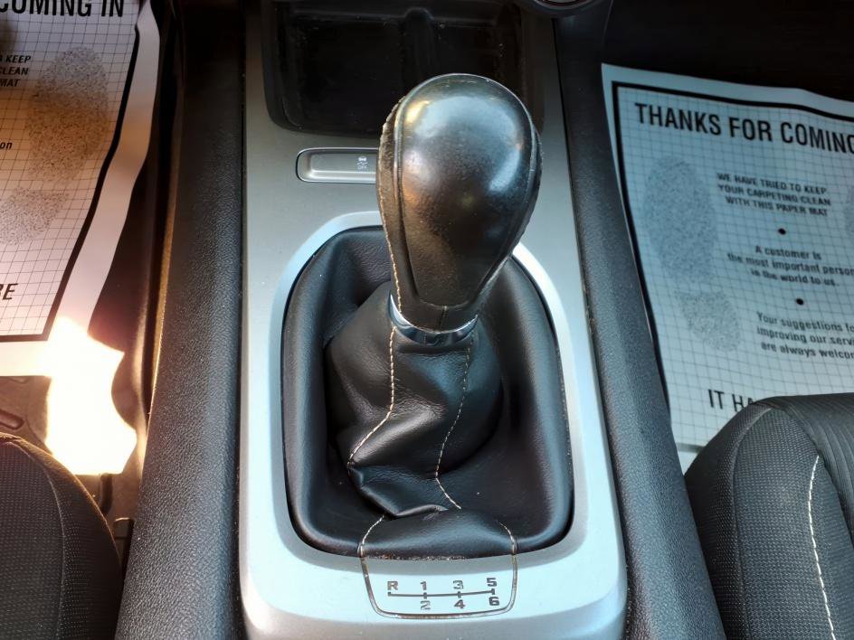 Used 2014 Chevrolet Camaro LT RWD image 18