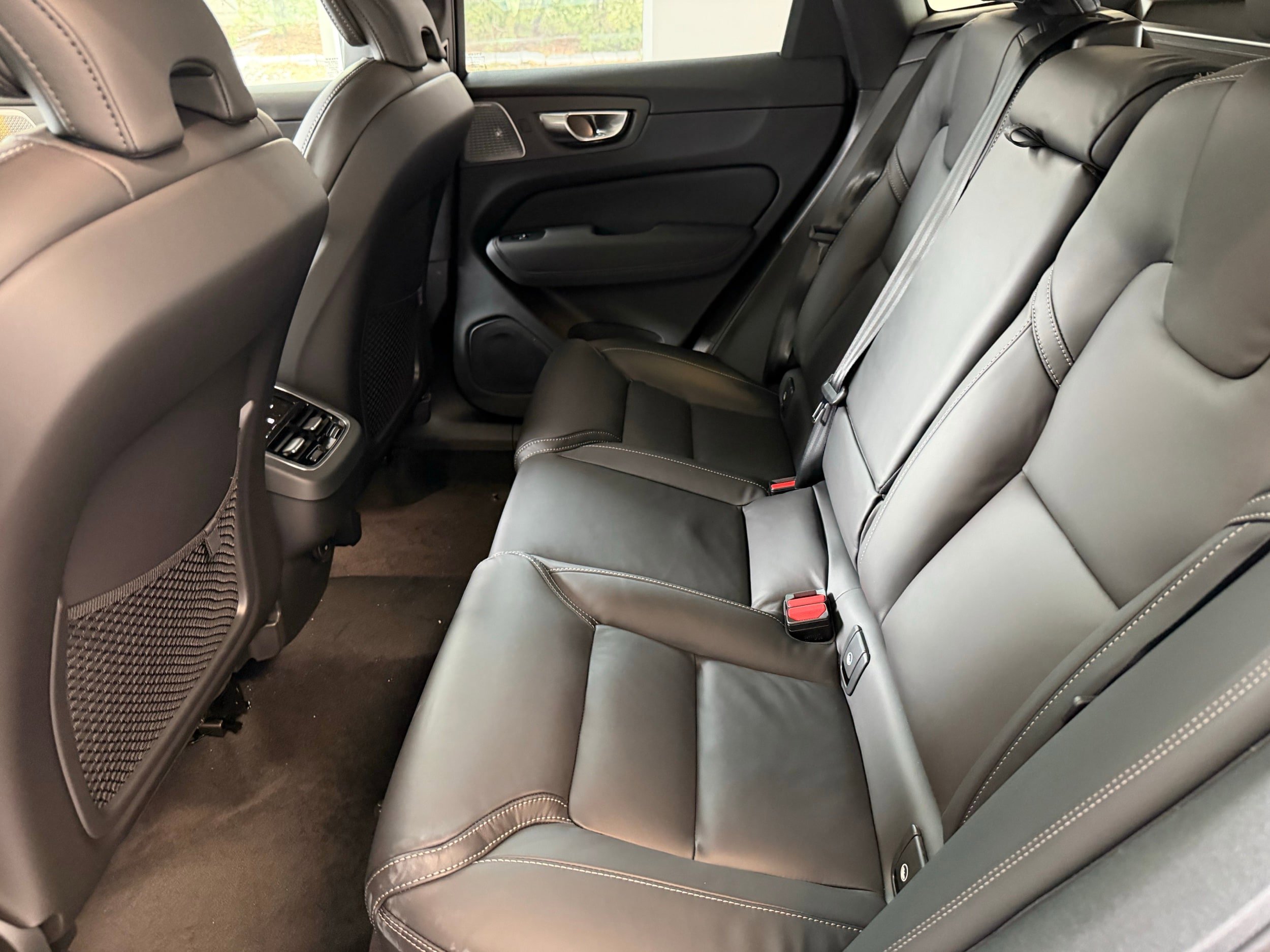 New 2026 Volvo XC60 B5 Ultra w/ Protection Package Premier AWD/4WD image 26