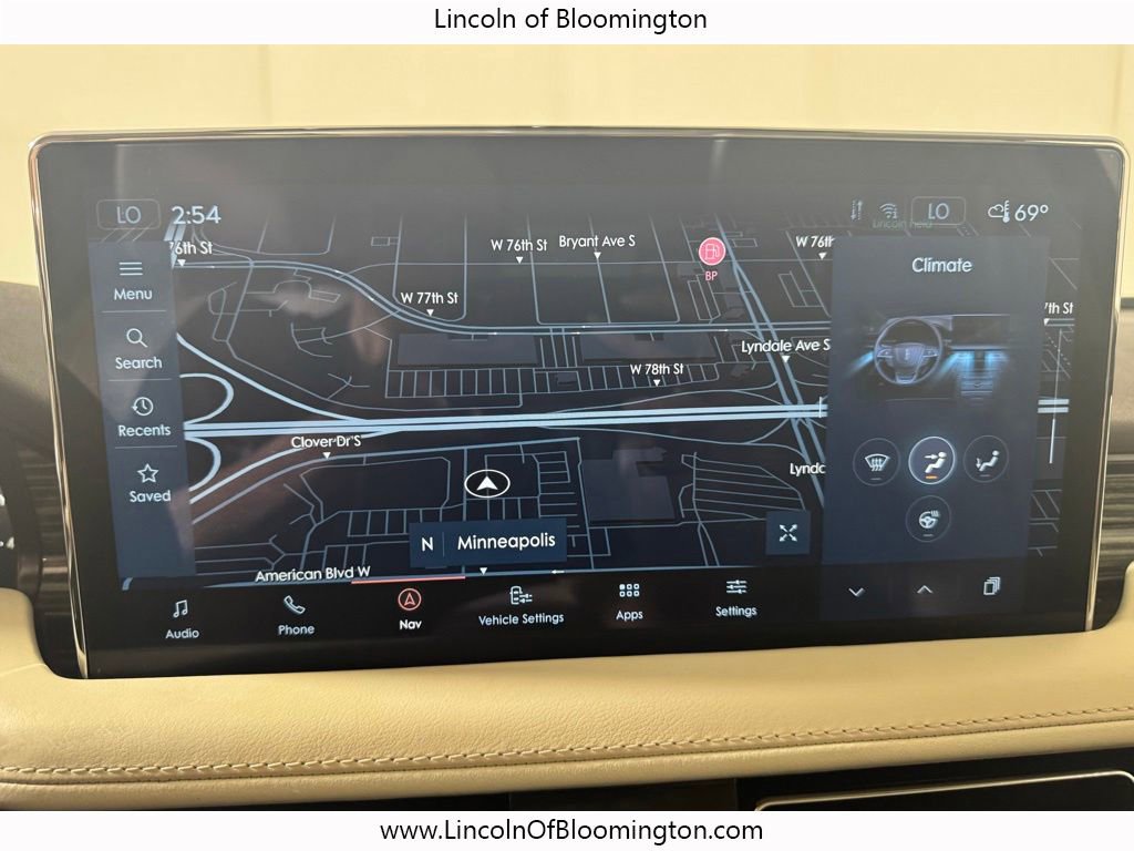 Used 2022 Lincoln Nautilus Black Label w/ Class II Trailer Tow Package AWD/4WD image 46