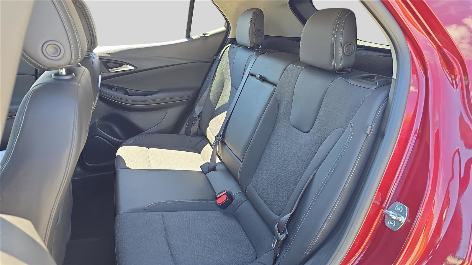 Used 2023 Buick Encore GX Select w/ Sport Touring Package AWD/4WD image 18